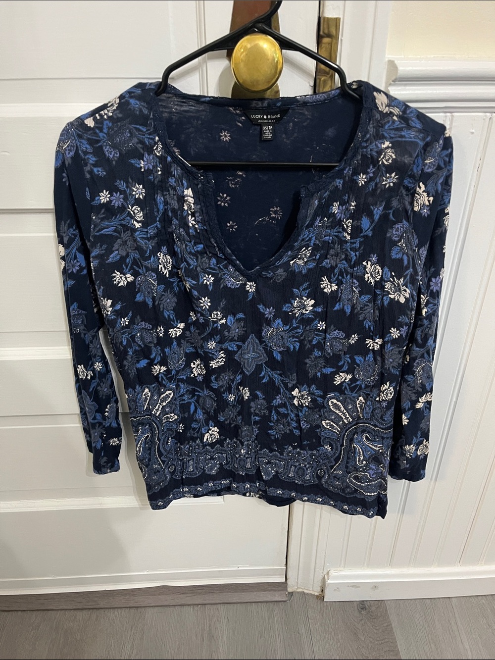 Lucky Brand Navy Blue Floral Long-Sleeve V-Neck Top